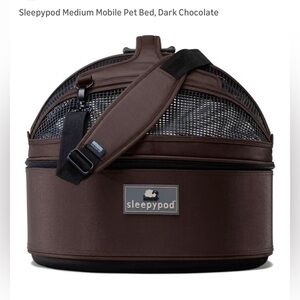 #103 Sleepypod Mini Brown for 3.3 dog. EUC